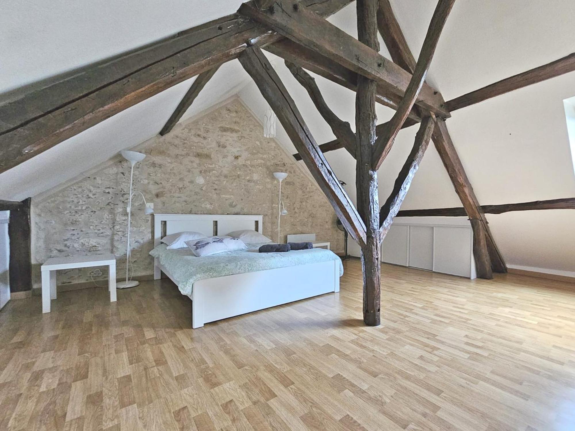 Apartment Triplex Sisley - Maison Atypique Avec Cour Exterieure